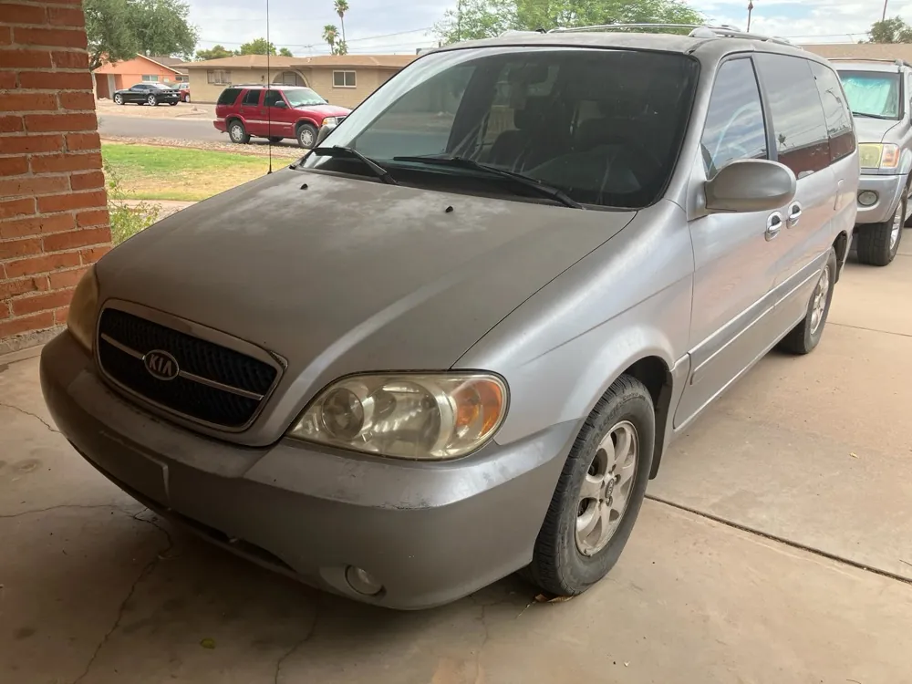2005 Kia Sedona EX sold for cash in Abilene, TX to CashMyCarTX